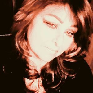 Meet your Posher, Marta rosa